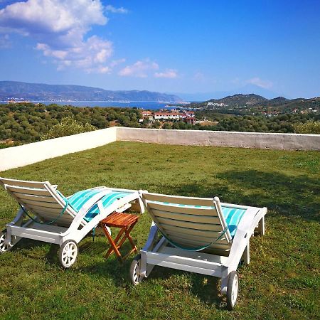 Olive Bay Hilltop Apartments アムリアニ エクステリア 写真