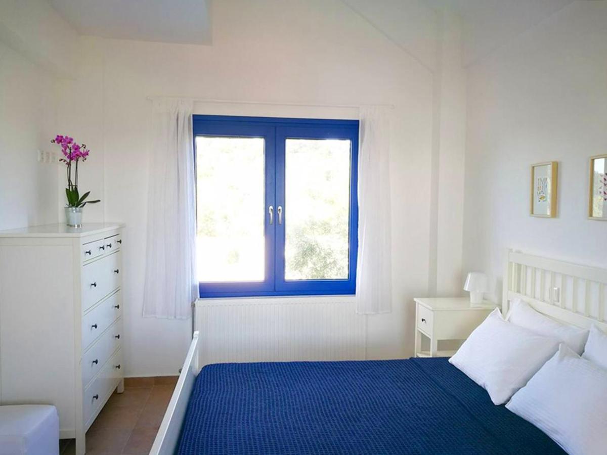 Olive Bay Hilltop Apartments アムリアニ エクステリア 写真
