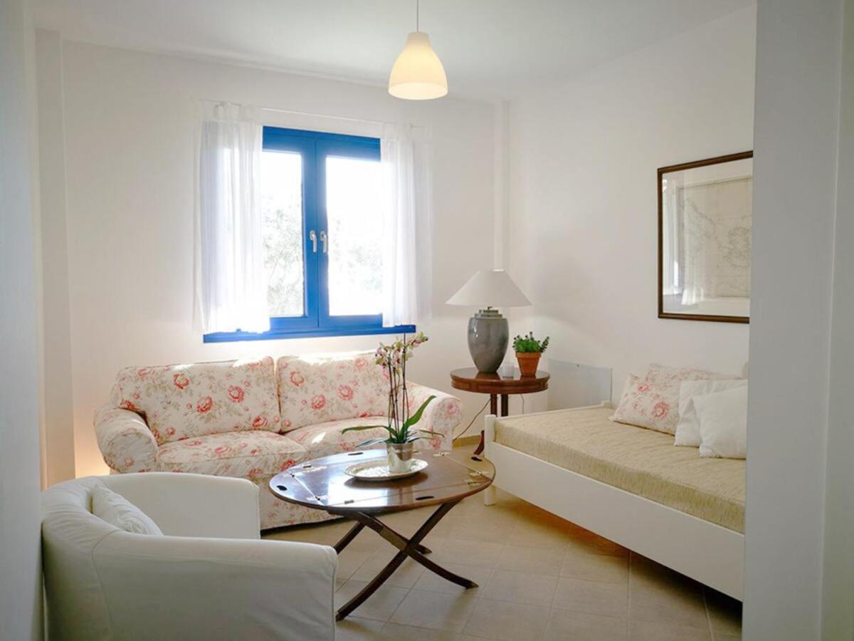 Olive Bay Hilltop Apartments アムリアニ エクステリア 写真